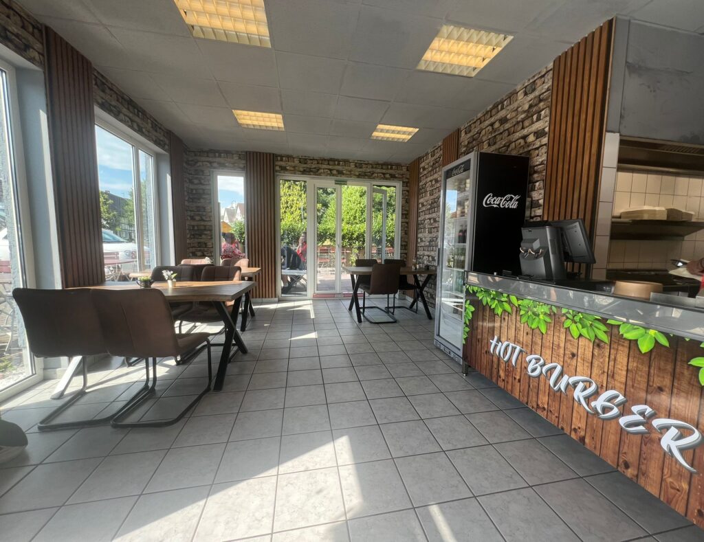 Laden Hot Burger & Pizza